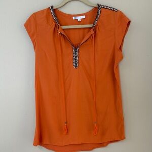 DR2 Orange Blouse Accents